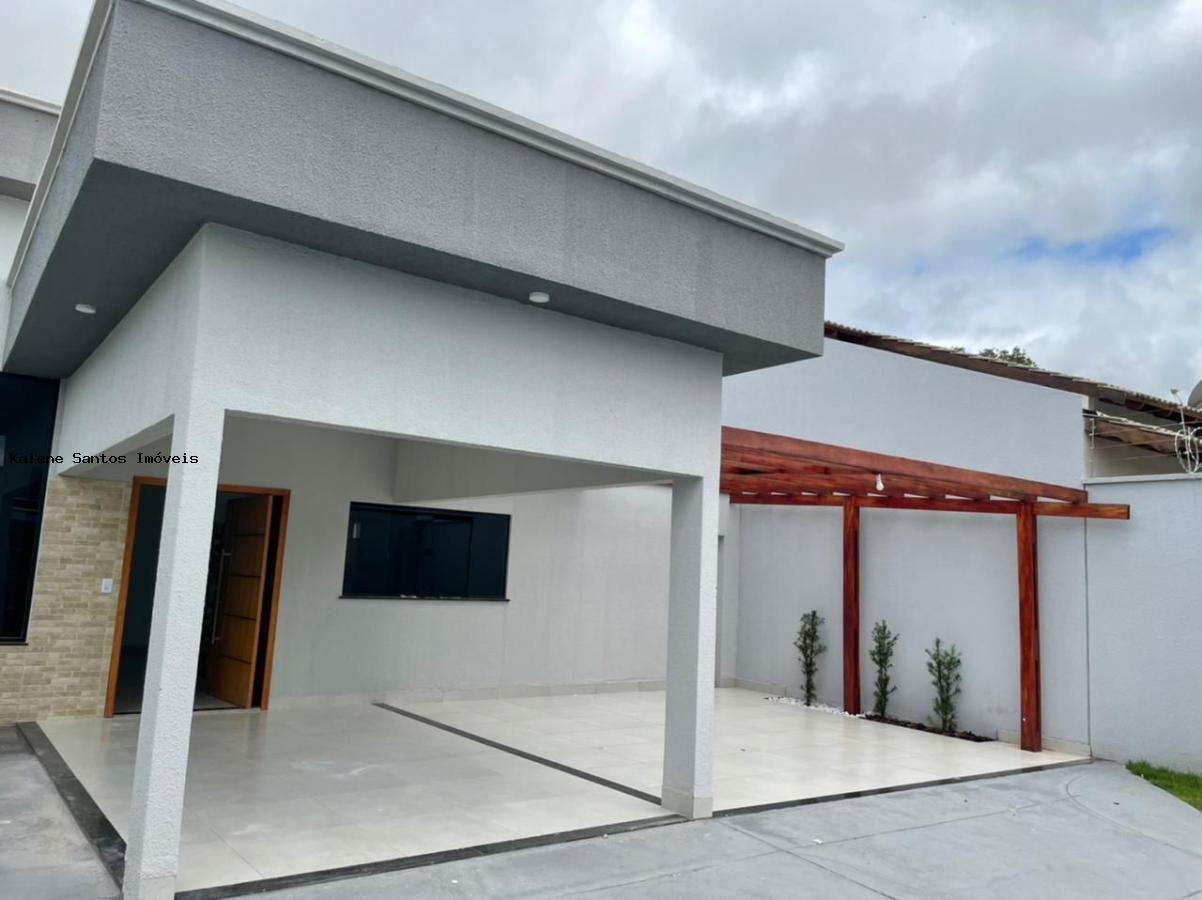 Casa à venda com 3 quartos, 300m² - Foto 2