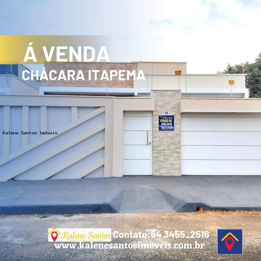 Casa à venda com 3 quartos, 200m² - Foto 1