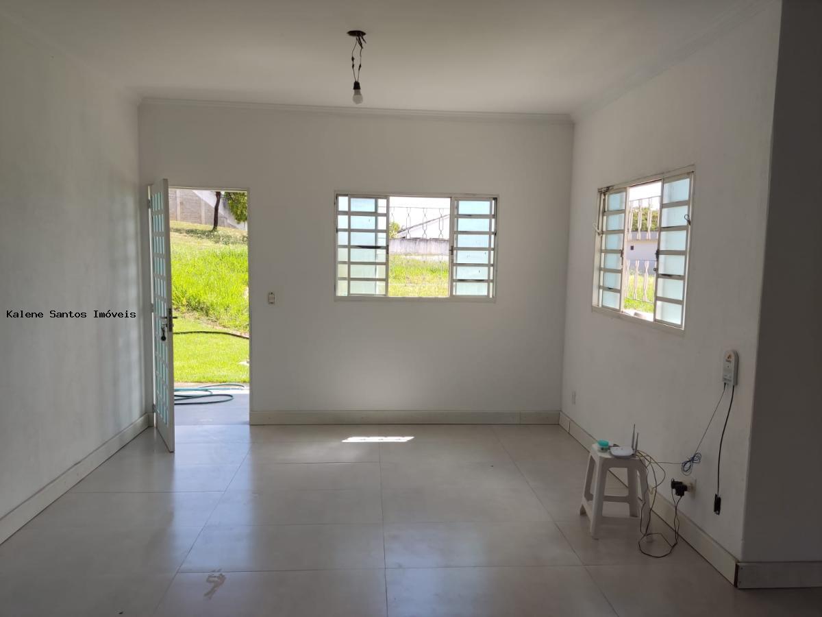 Casa à venda com 2 quartos, 460m² - Foto 3