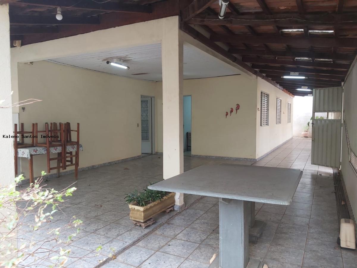 Casa à venda com 3 quartos, 250m² - Foto 6