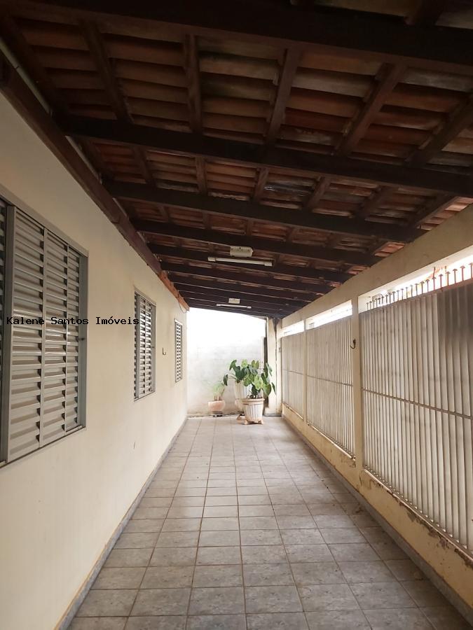 Casa à venda com 3 quartos, 250m² - Foto 22