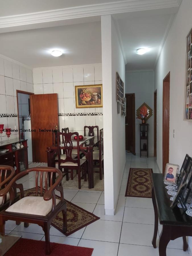 Casa à venda com 3 quartos, 250m² - Foto 9