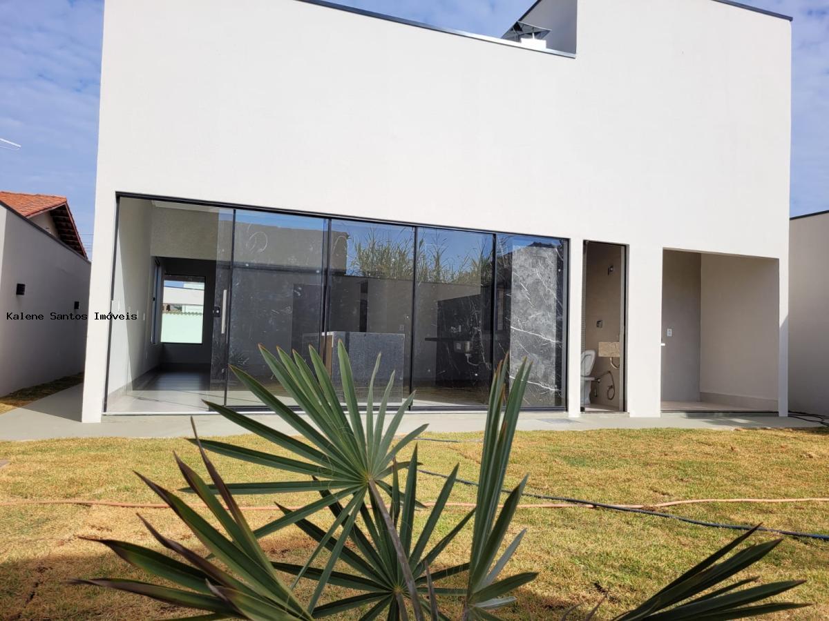 Casa à venda com 3 quartos, 360m² - Foto 4