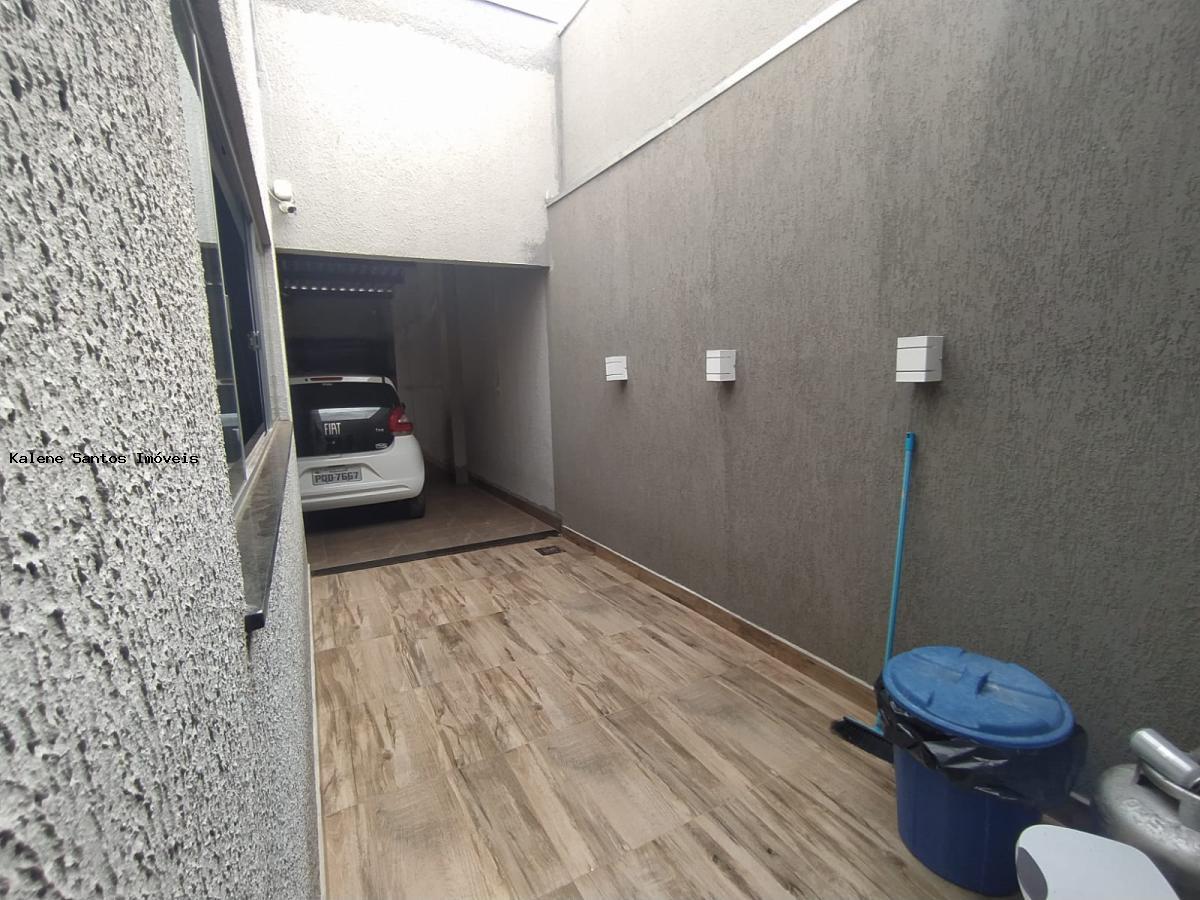 Casa à venda com 3 quartos, 207m² - Foto 8