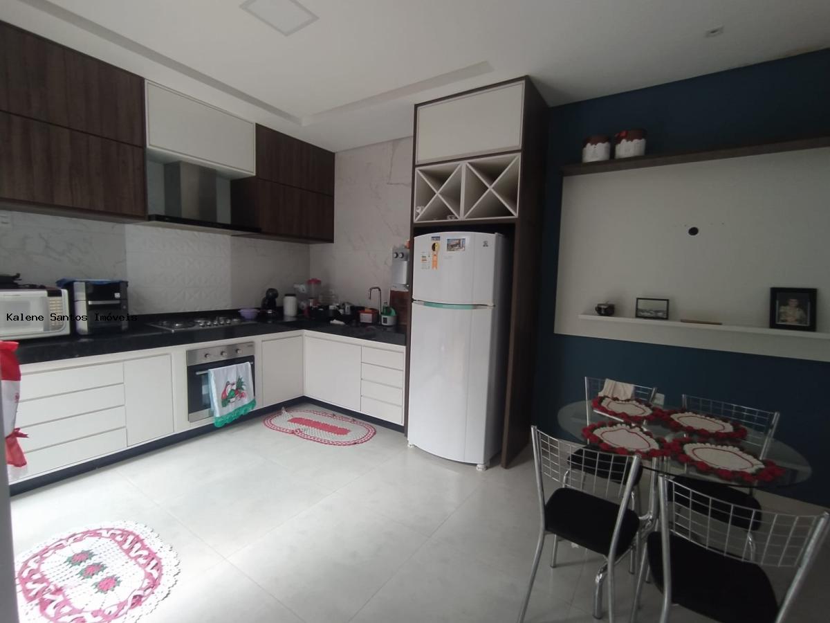 Casa à venda com 3 quartos, 207m² - Foto 16