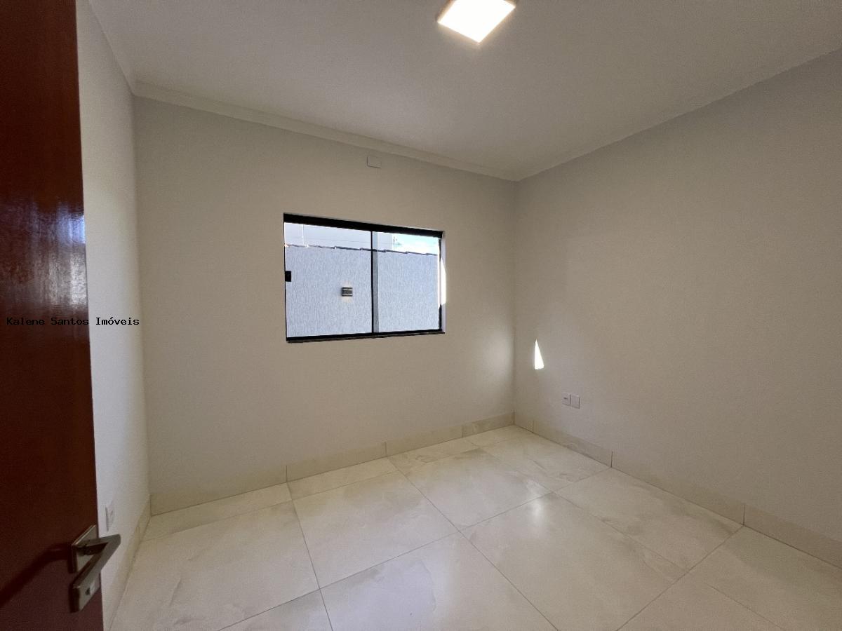 Casa à venda com 3 quartos, 210m² - Foto 15