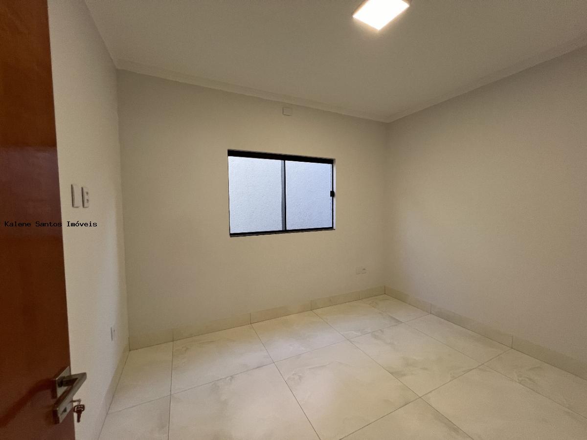 Casa à venda com 3 quartos, 210m² - Foto 16