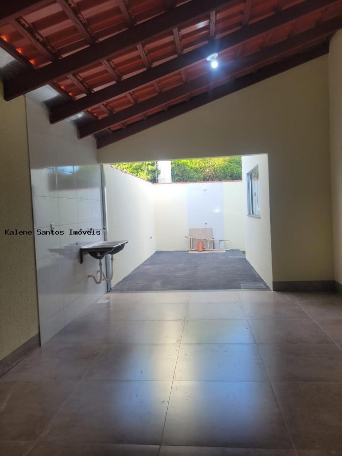 Casa à venda com 3 quartos, 218m² - Foto 4