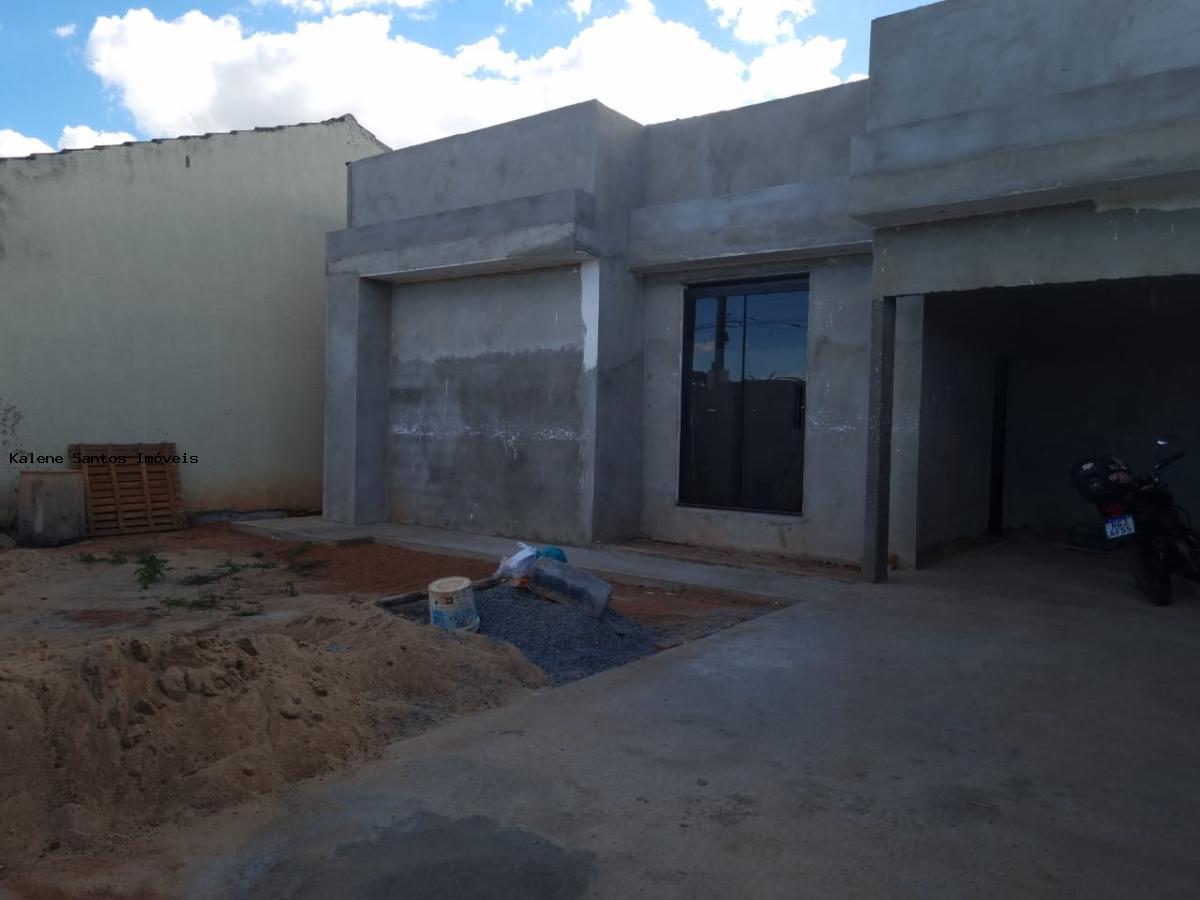 Casa à venda com 3 quartos, 300m² - Foto 1