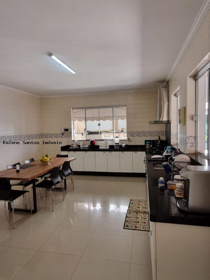 Casa à venda com 4 quartos, 840m² - Foto 36