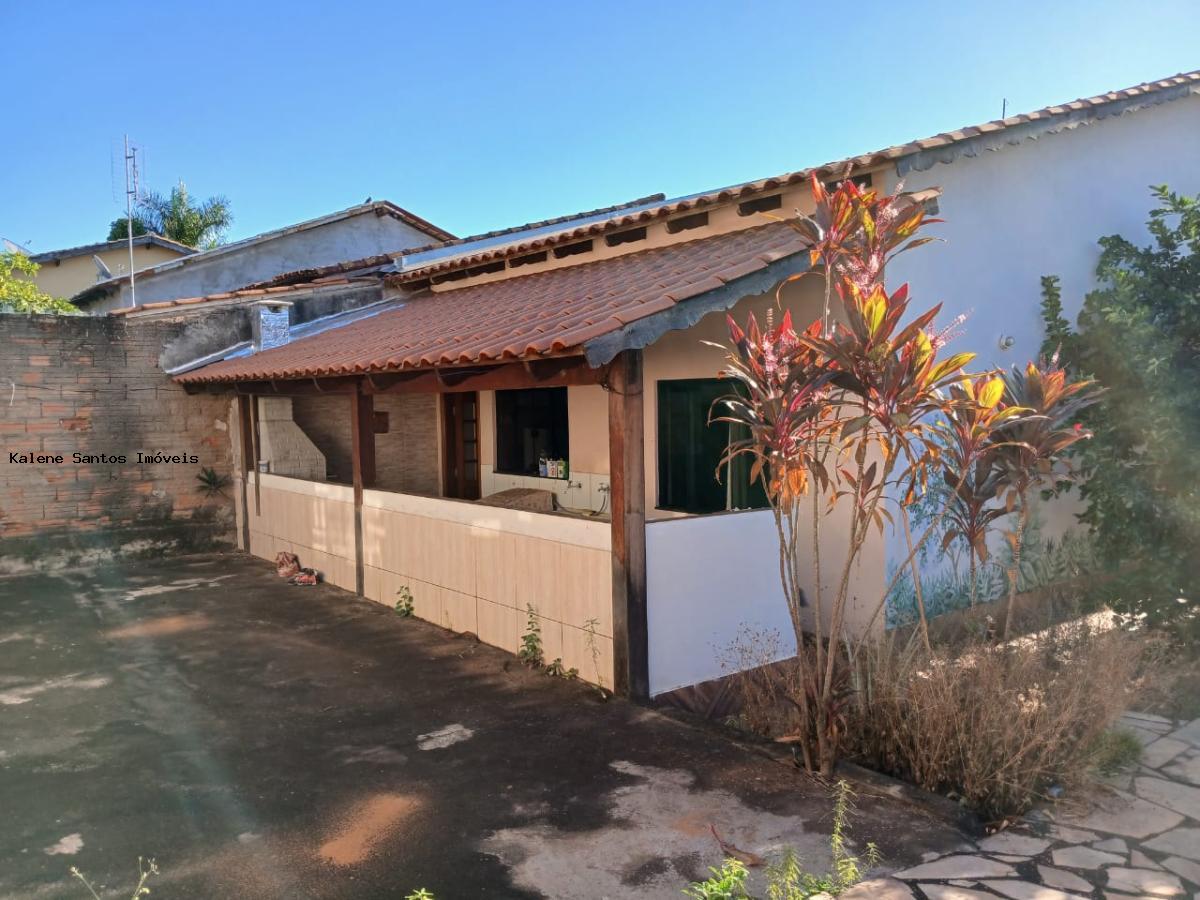 Casa à venda com 3 quartos, 360m² - Foto 17