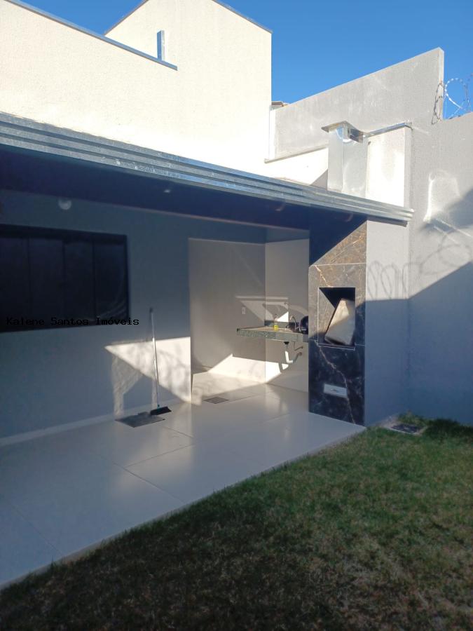 Casa à venda com 2 quartos, 180m² - Foto 2