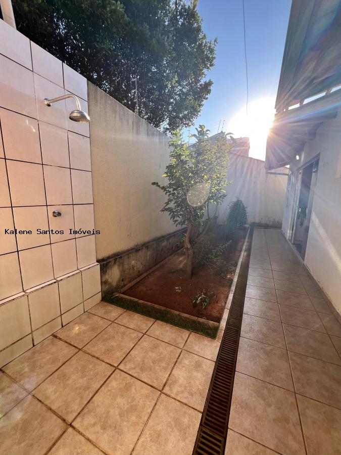 Casa à venda com 3 quartos, 360m² - Foto 2