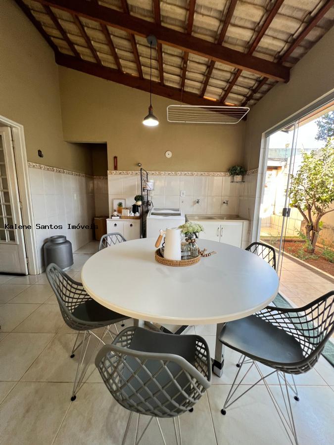 Casa à venda com 3 quartos, 360m² - Foto 13