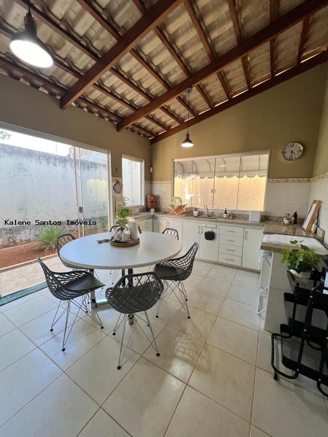 Casa à venda com 3 quartos, 360m² - Foto 20