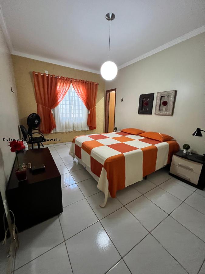 Casa à venda com 3 quartos, 360m² - Foto 26