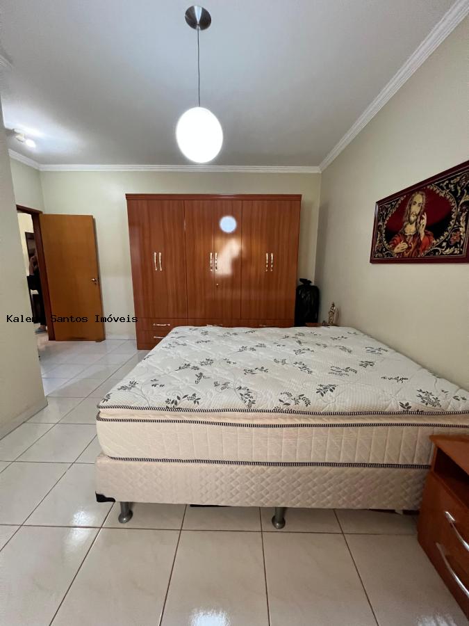 Casa à venda com 3 quartos, 360m² - Foto 30