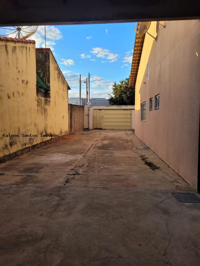 Casa à venda com 3 quartos, 360m² - Foto 22