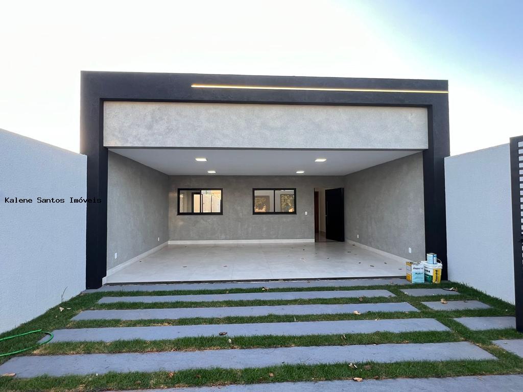 Casa à venda com 2 quartos, 218m² - Foto 1