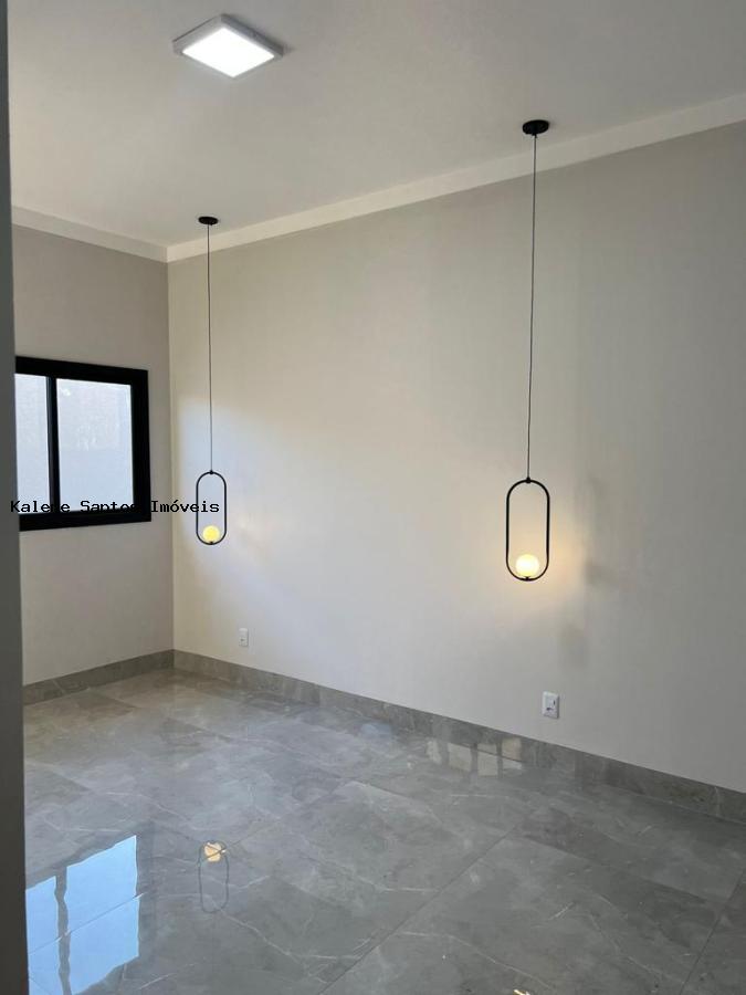 Casa à venda com 2 quartos, 218m² - Foto 9