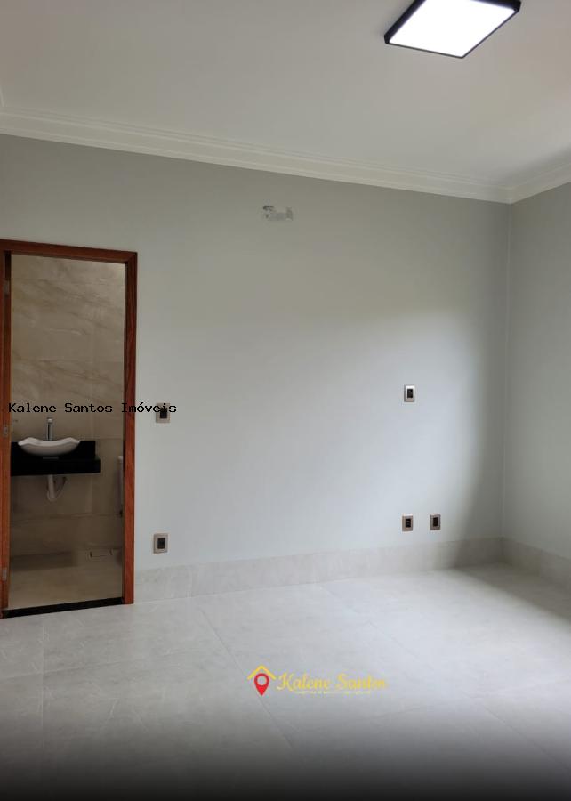 Casa de Condomínio à venda com 3 quartos, 240m² - Foto 4