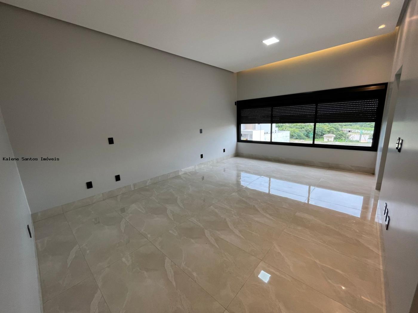 Casa à venda com 3 quartos, 410m² - Foto 27