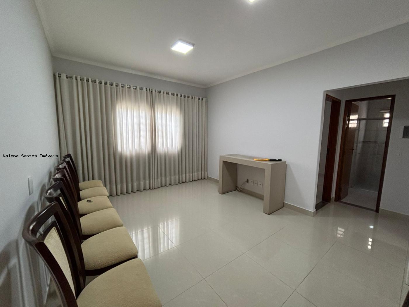 Casa para alugar com 3 quartos, 230m² - Foto 10