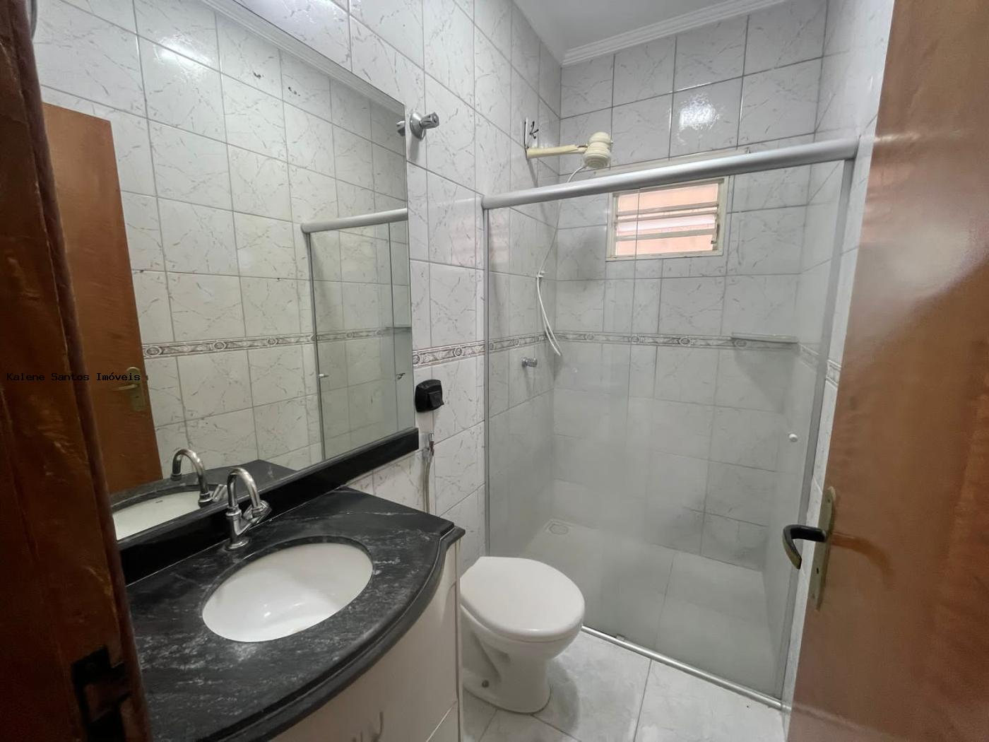 Casa para alugar com 3 quartos, 230m² - Foto 26