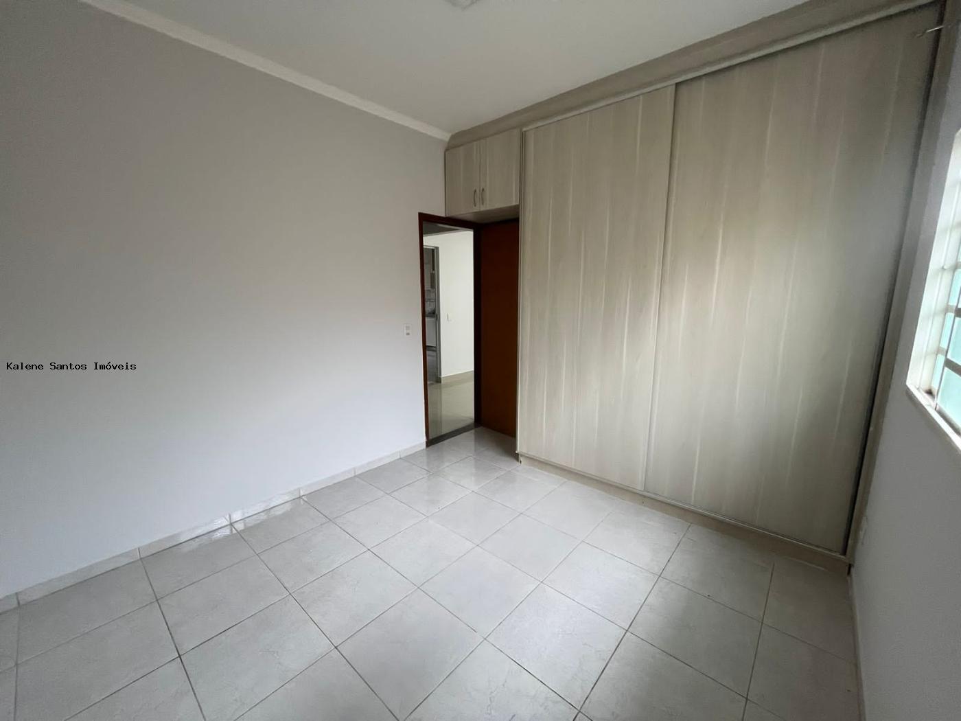 Casa para alugar com 3 quartos, 230m² - Foto 15