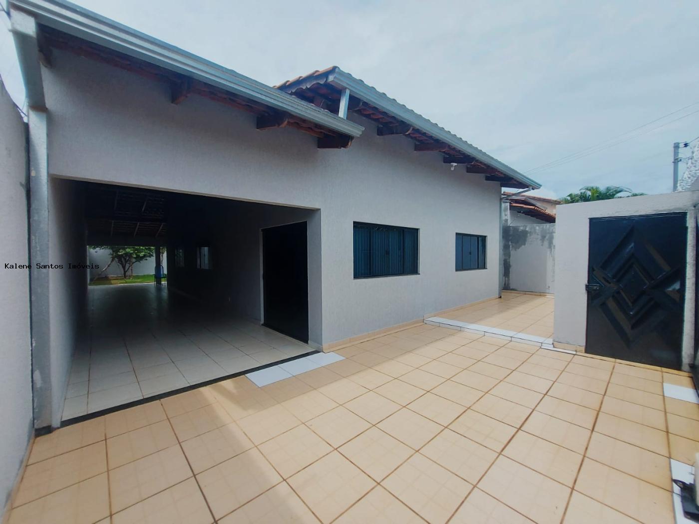 Casa à venda com 3 quartos, 360m² - Foto 2