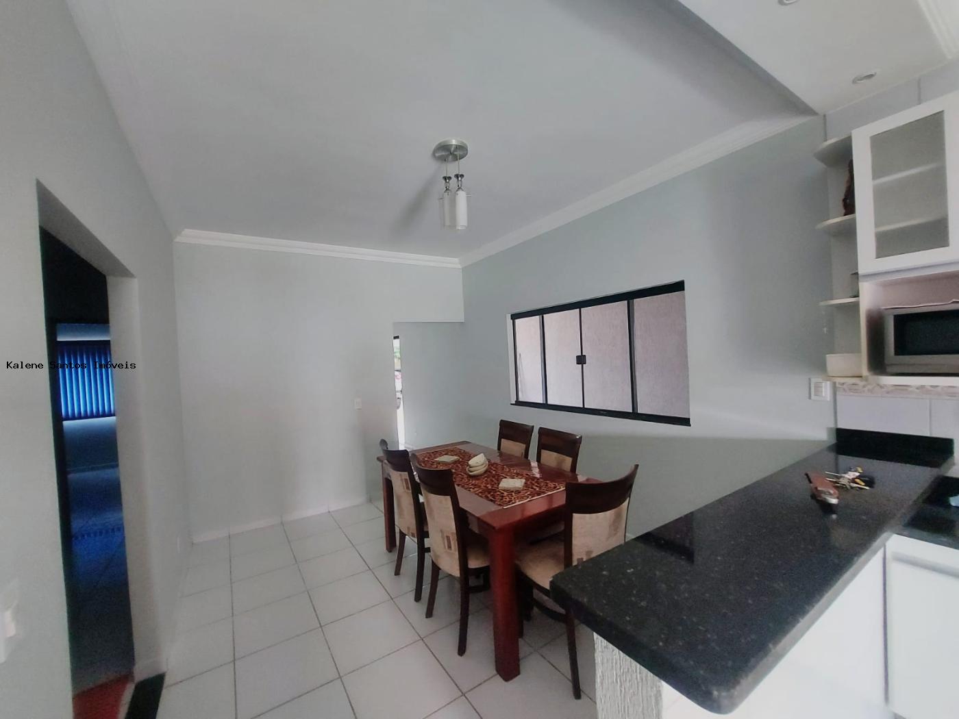 Casa à venda com 3 quartos, 360m² - Foto 4