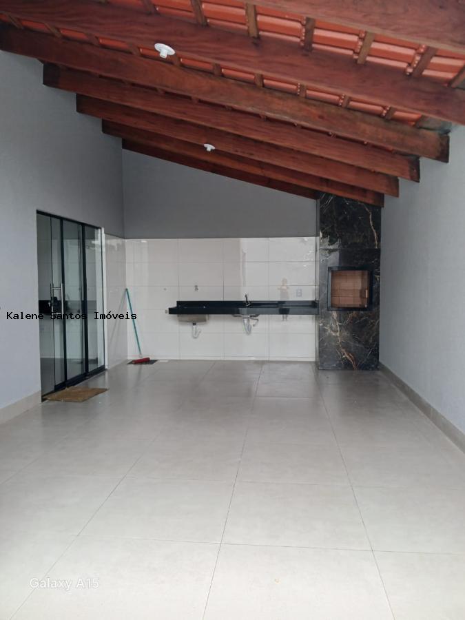 Casa à venda com 3 quartos, 218m² - Foto 8