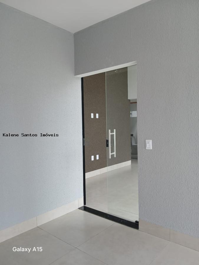 Casa à venda com 3 quartos, 218m² - Foto 14