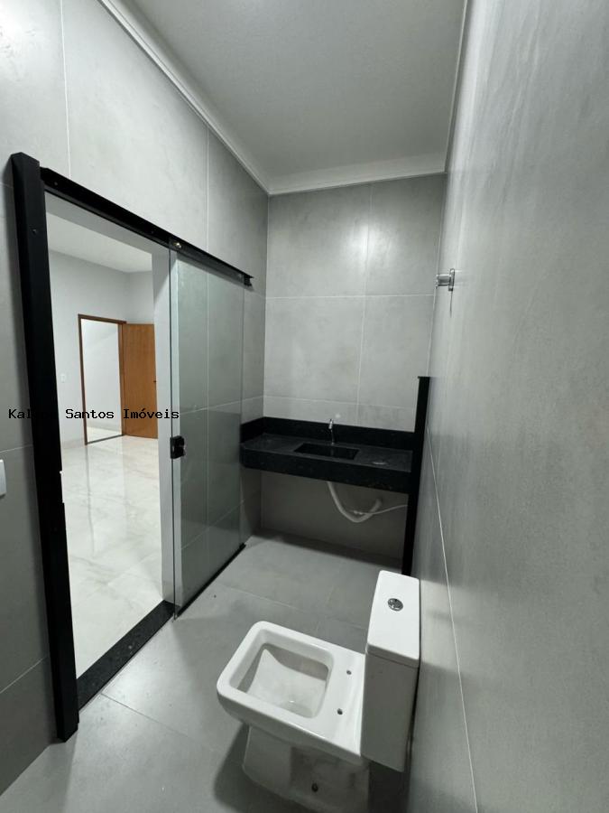 Casa à venda com 3 quartos, 200m² - Foto 12