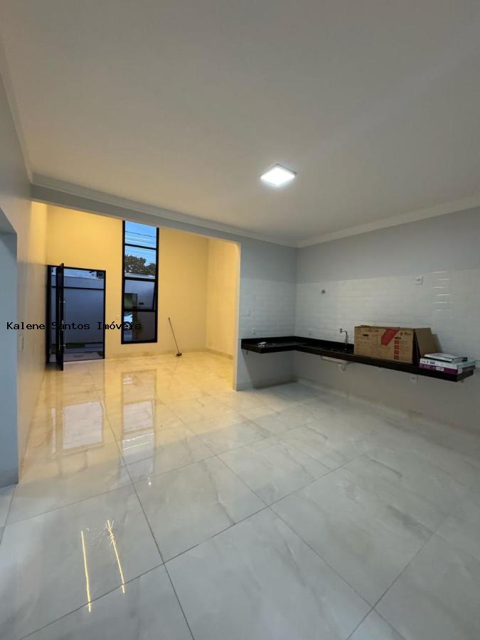 Casa à venda com 3 quartos, 200m² - Foto 6