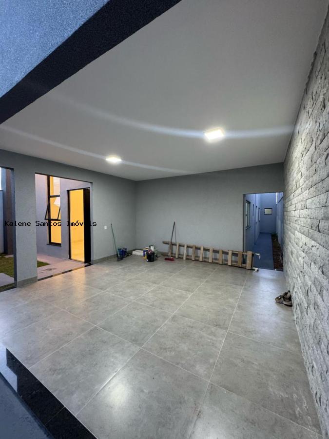 Casa à venda com 3 quartos, 200m² - Foto 3